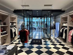 Pop up space in Frankfurt - Image 11