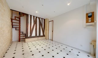 Belle Boutique pr�s du Sacr� Coeur, Montmartre - Image 4