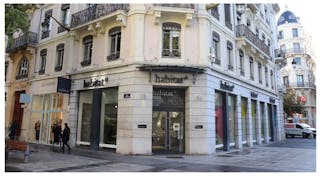 Prime Boutique in Downtown Lyon - Image 0