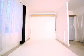 Studio Photo -  enti�rement �quip�, et adapt� � tous types de shootings - Image 6
