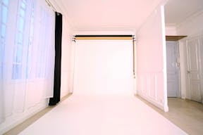 Studio Photo -  enti�rement �quip�, et adapt� � tous types de shootings - Image 6