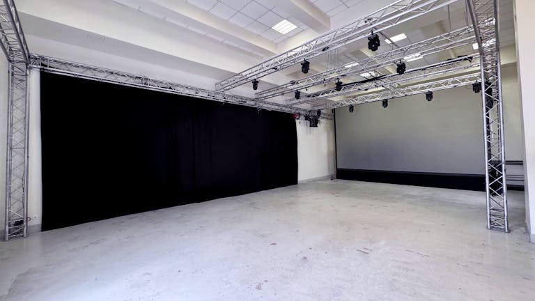 Studio spacieux et modulable aux portes de Paris - Image 3