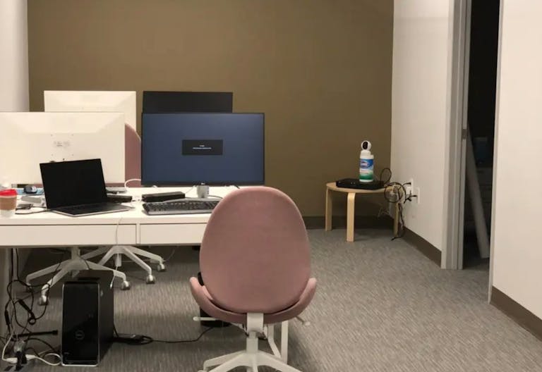 Urban Office Space Downtown Alexendria - Image 4