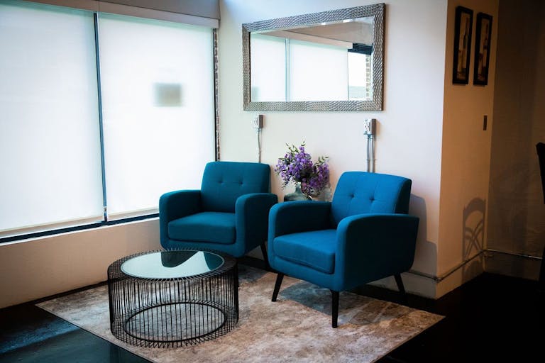 Distinctive Vines in The Cedars - Image 1