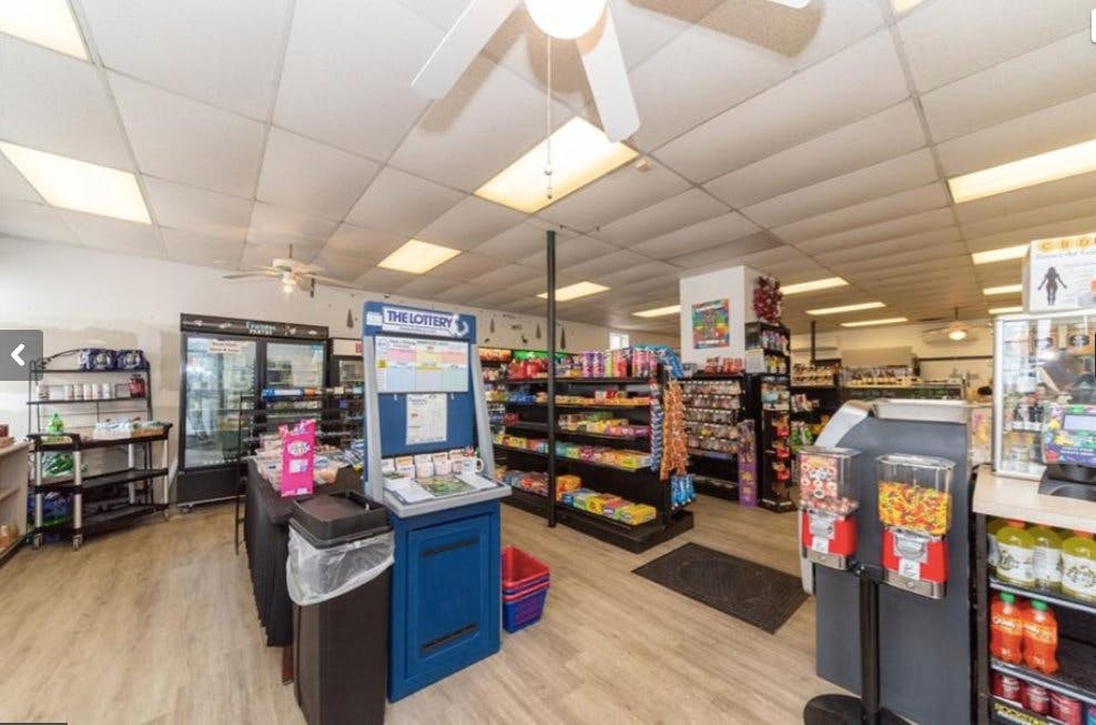 Multi-Purpose Commercial and Office Space in Clinton