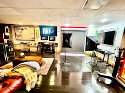 Manhattan Spacious Modern Space for Pop Ups and small Events - Image 4