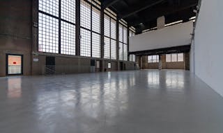 Atypical Artistic and Event Venue - Image 3