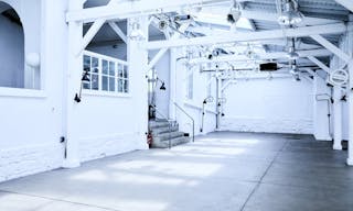 Showroom in Folie-M�ricourt - Image 0