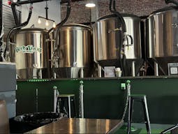 Trendy Restaurant Space - situated in the bustling area of Bell - Image 1