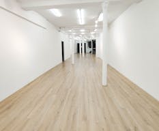 Galerie d'art lumineuse située en bordure du Marais face à Merci - Image 11