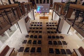 Espace �v�nementiel - ambiance industrielle et moderne- agencement modulaire - Image 5