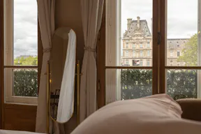 Unique appartement avec vue sur le Louvre - Image 8