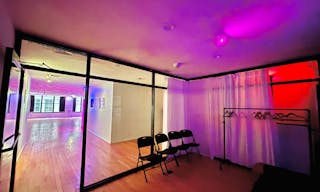 Entire Floor in SOHO with 2 extra rooms! - Image 9