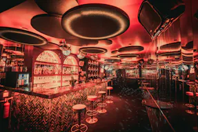 Privatize Glass Club Cannes | Exclusive Venue for Private Events - Image 14