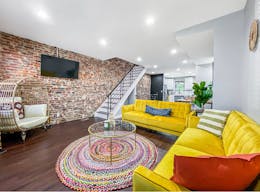 Modern Style Content Creation House - Image 8