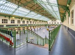 Batiment institutionnel - Image 1