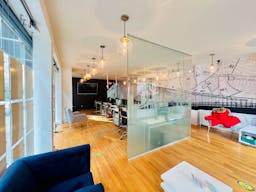 Prime Williamsburg Corner Retail Space | 100 ft Glass Frontage | High Foot Traffic - Image 5