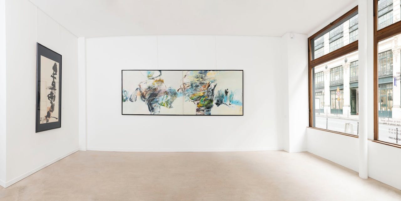 Boutique / Galerie beaux volumes en plein coeur de Paris - Image 1