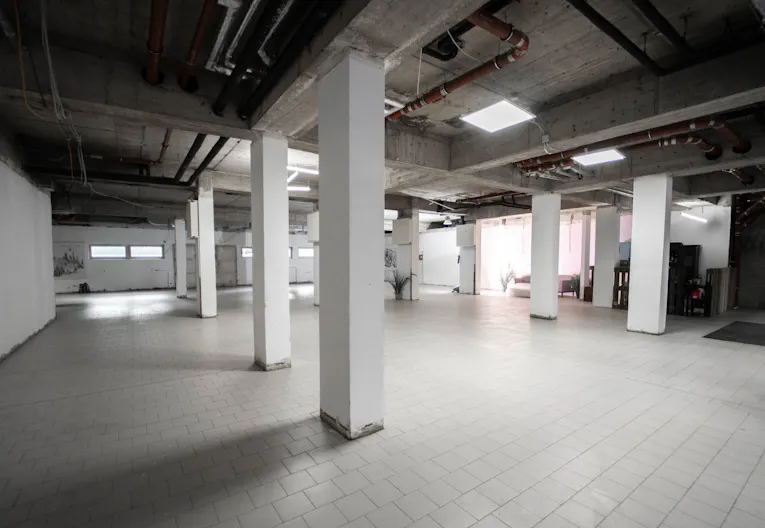 Spacious Showroom in the heart of Berlin - Image 3