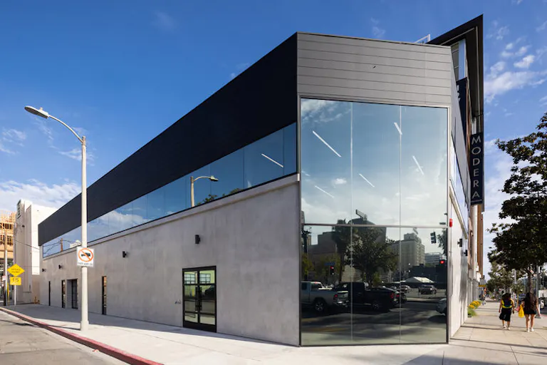 Hollywood Hotspot: Versatile 6,000 sq ft Indoor/Outdoor Event & Retail Space with Hollywood Blvd Views! - Image 0