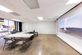 Orange County 600 sq ft Studio - Image 3