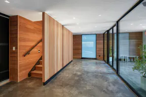 Flexible Showroom in East Village - Image 6