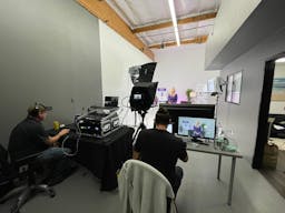 Warehouse Style Cyc Wall Studio - Image 21