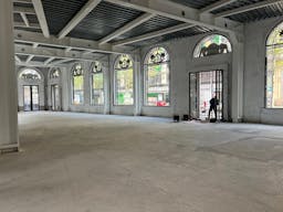 Unique space Boulevard haussmann Paris - Image 2