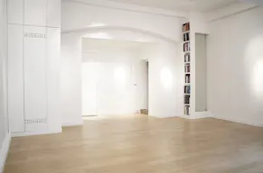 Smart Gallery in le Marais - Image 3