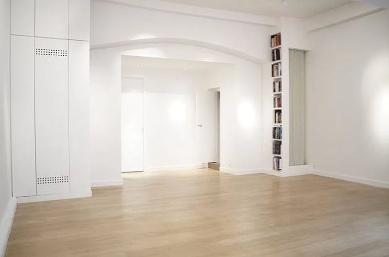 Smart Gallery in le Marais - Image 3