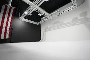 Creative Studio Near Miami Airport - Image 2