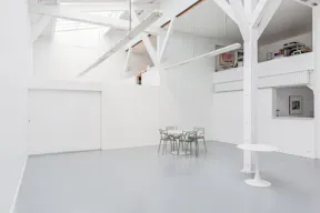 Galerie d'art au coeur du 15eme arrondissement - Image 2