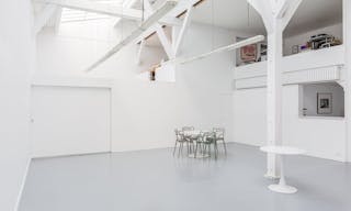 Galerie d'art au coeur du 15eme arrondissement - Image 2