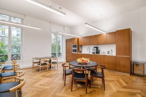 R�publique - Salle de r�union 6 personnes (RE135) - Image 3