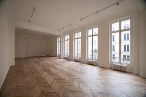 Un luxueux appartement en face du jardin des tuilerie - Image 18