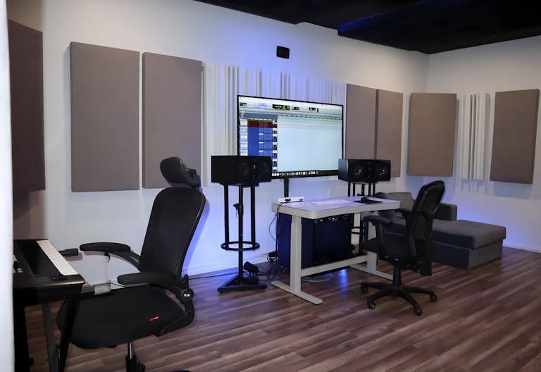 Modern Outer Space Premium Hollywood Multi-Purpose Creative Studio - Image 0