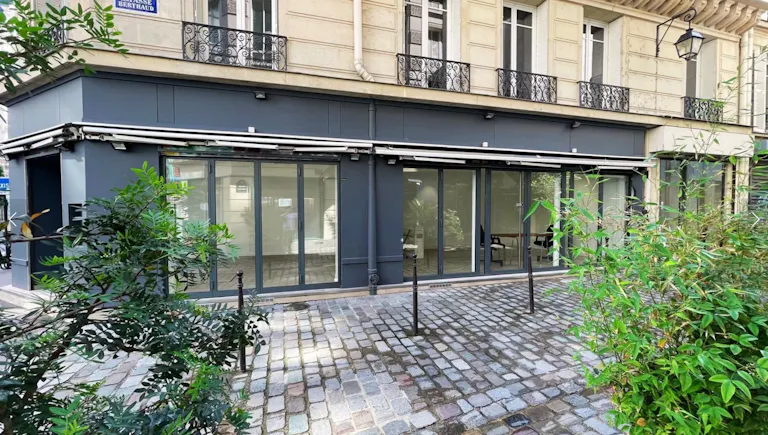 Elegant Space in Le Marais - Image 0
