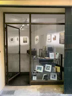 Galerie d'art sur une des plus belles places d'Aix en provence - Image 5