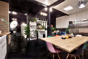 Studio professionnel de 200m� pour vos shootings et tournages. - Image 6