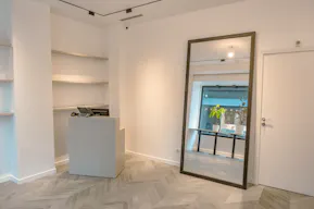 Rue Montmorency Boutique/Showroom - Image 9
