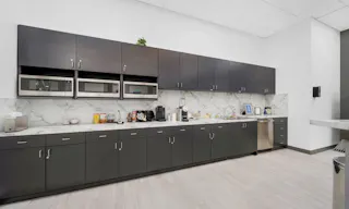 New concept in fully furnished offices for rent on a short term, temporary and virtual services - Image 20