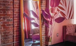 Upscale Loft in Flatiron with Sound System, Custom Lighting, Pool Table & Staff Provided - Image 9