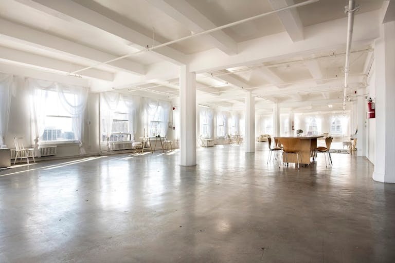 DTLA Skyline View Penthouse - Image 1