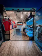 A Mobile pop-up space that can be transported anywhere*. - Image 6