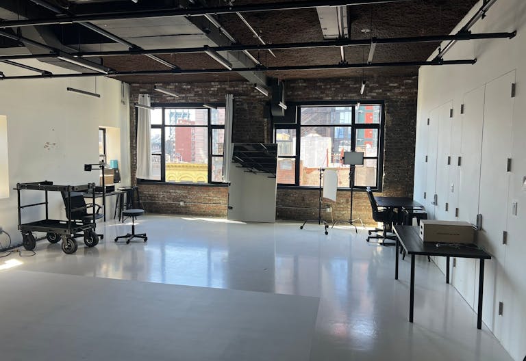Multiple Floor Offerings in beautiful Chinatown building - Image 1
