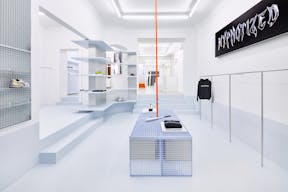 Exclusive Retail Space Next Door to SUPREME  – Berlin Mitte - Image 0