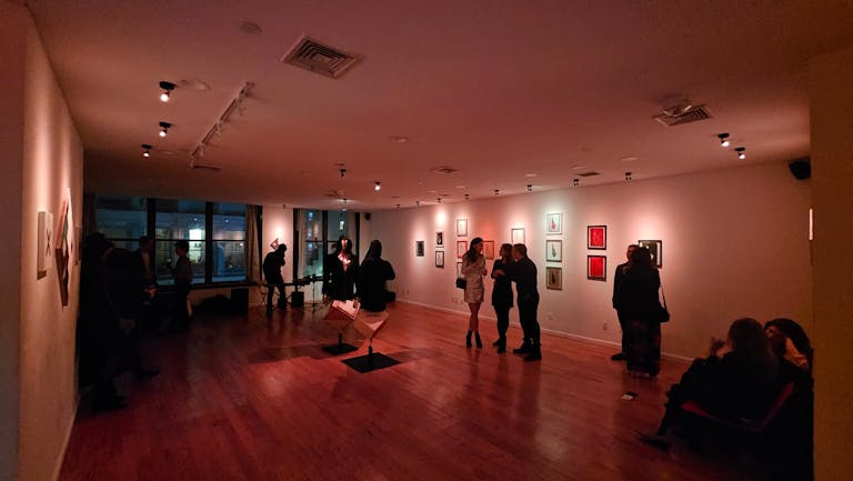 Entire Floor in SOHO with 2 extra rooms! - Image 1