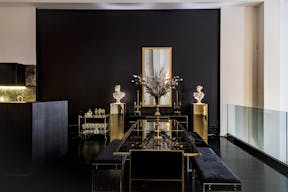 Classically Elegant Soho Duplex - Image 13