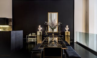 Classically Elegant Soho Duplex - Image 13