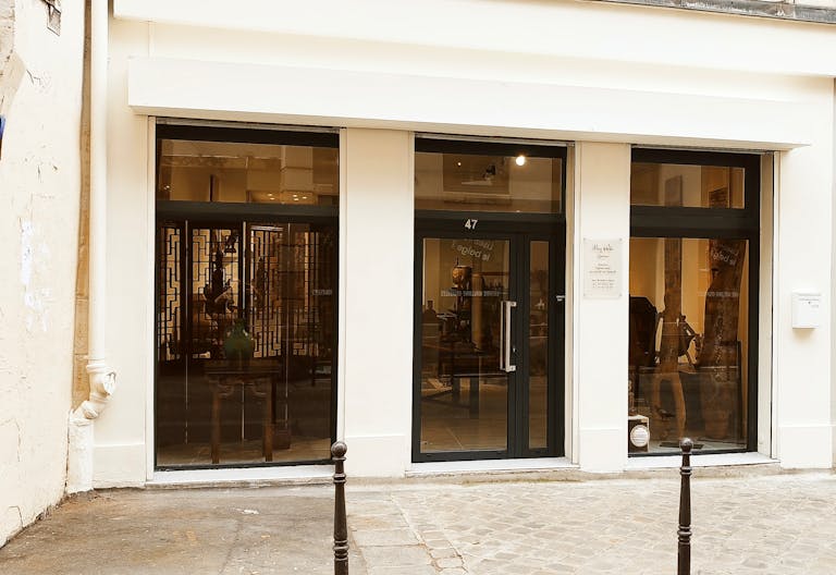 ESPACE DOUBLE NIVEAU – MARAIS – 140 M² – VITRINE SUR RUE – IDEAL FASHION WEEK & ÉVÉNEMENTS - Image 0